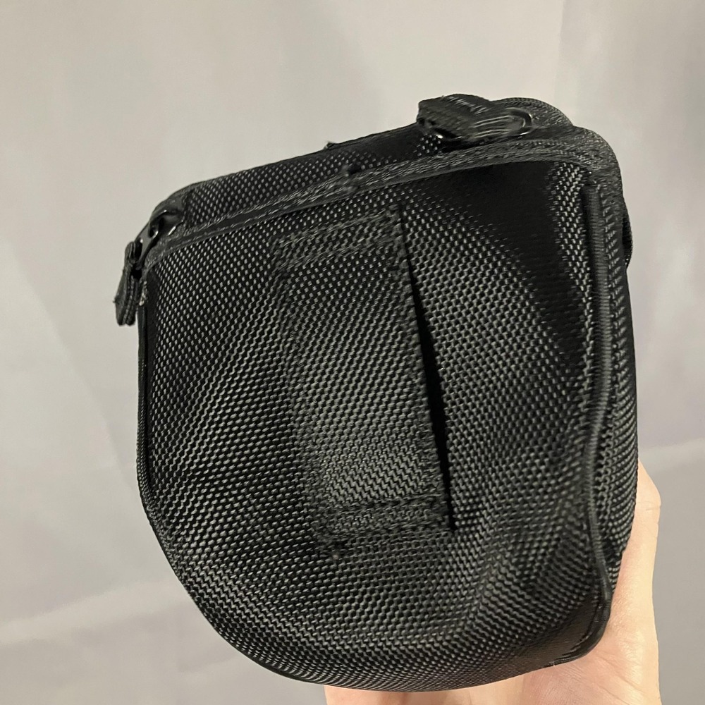 Canon Compact Camera Case Black Nylon Padded Bag Pouch Belt Loop Zip Closure - Picture 4 of 8
